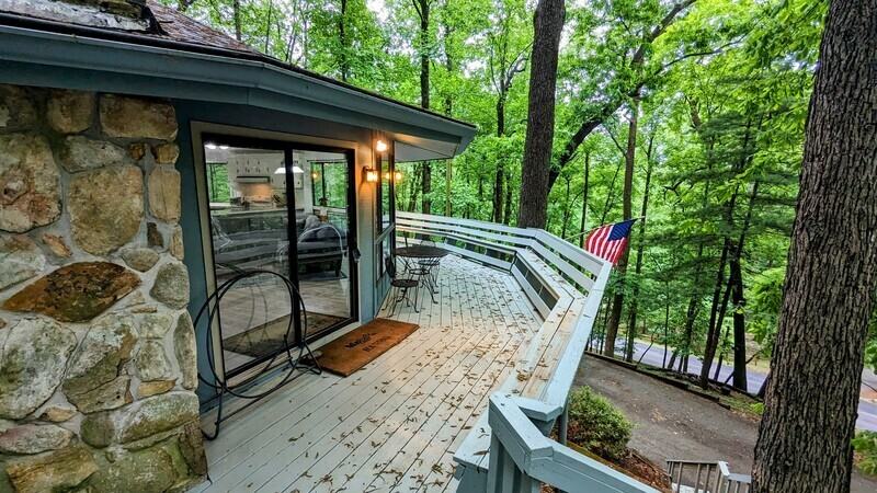 828 Little Pine Mountain Road - Photo 3 of 30