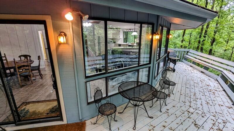 828 Little Pine Mountain Road - Photo 4 of 30