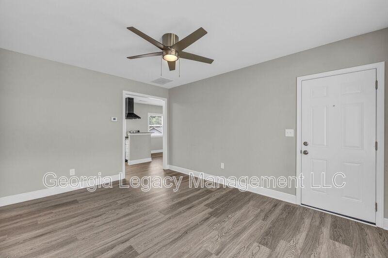 55 Andrews Ct #101 - Photo 3 of 26