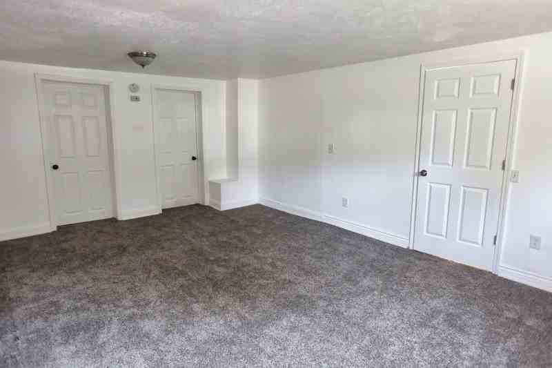 1000 Jennette Avenue Northwest - Photo 4 of 10