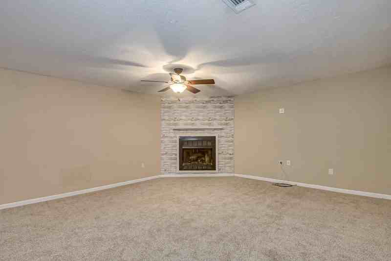 4410 Goshen Lake Drive South - Photo 5 of 30