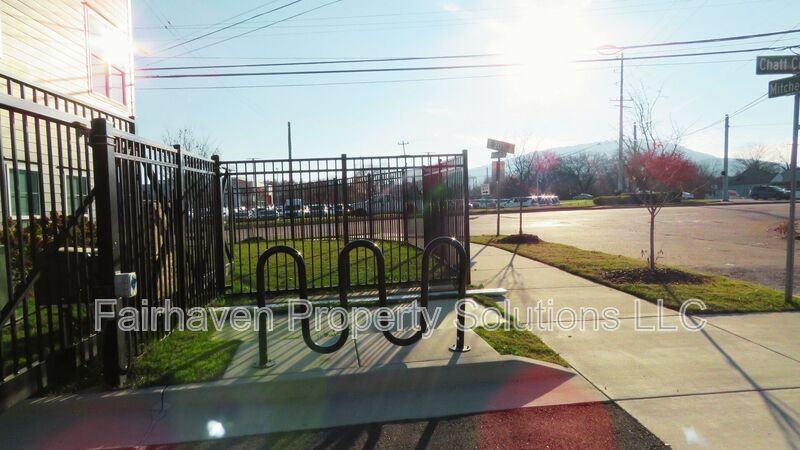 1978 Mitchell Ave - Photo 4 of 50