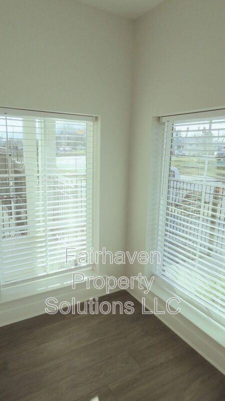 1978 Mitchell Ave - Photo 5 of 50