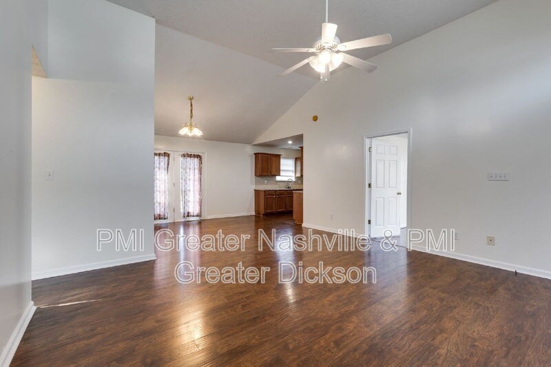 175 Station Dr - Photo 6 of 24