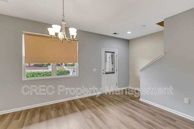 339 Flyway Rd - Photo 4 of 26