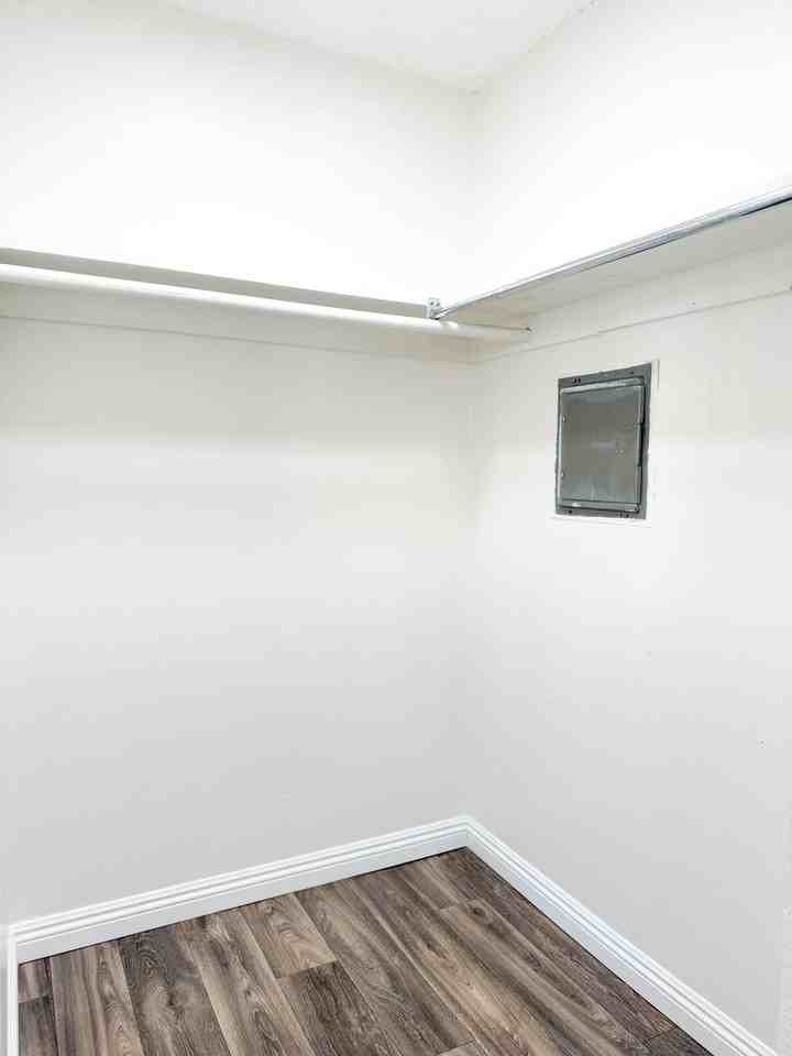 Winter Gardens | 1 & 2 Bedroom Apartments with Parking and Sparkling Pool! - Photo 4 of 50