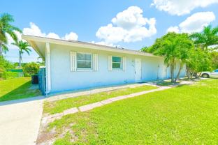 5476/5478 Ave C - Photo 1 of 1