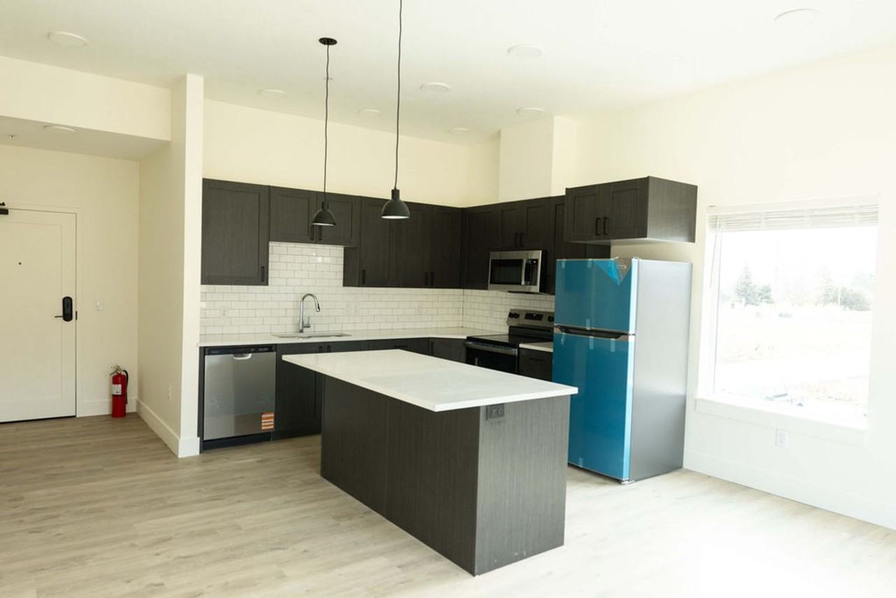 Valley Apartments - Photo 5 of 32