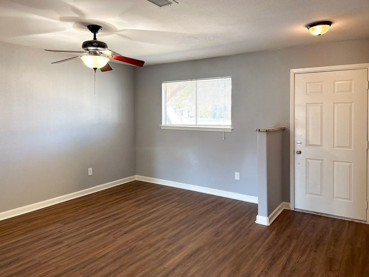 56192 Laramie Street - Photo 2 of 32