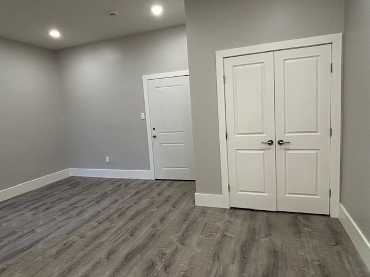 Euclid Properties - Photo 3 of 28