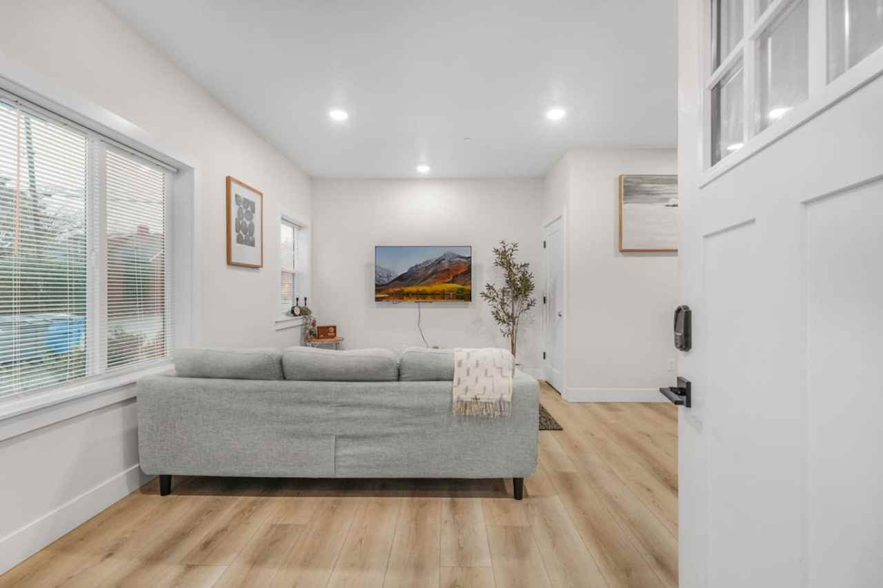 3505 Creston Ave #1334338P - Photo 6 of 32