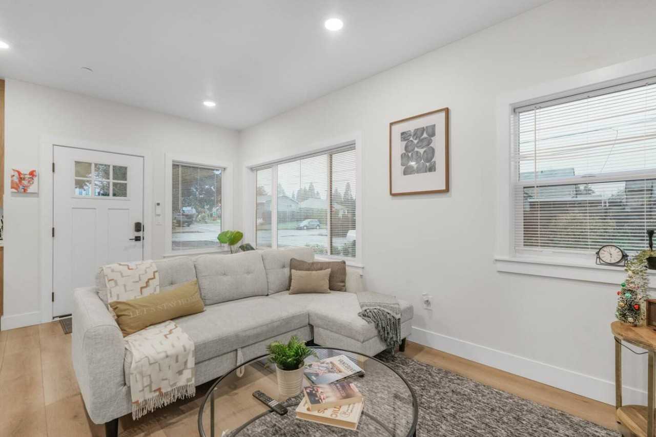 3505 Creston Ave #1334338P - Photo 7 of 32