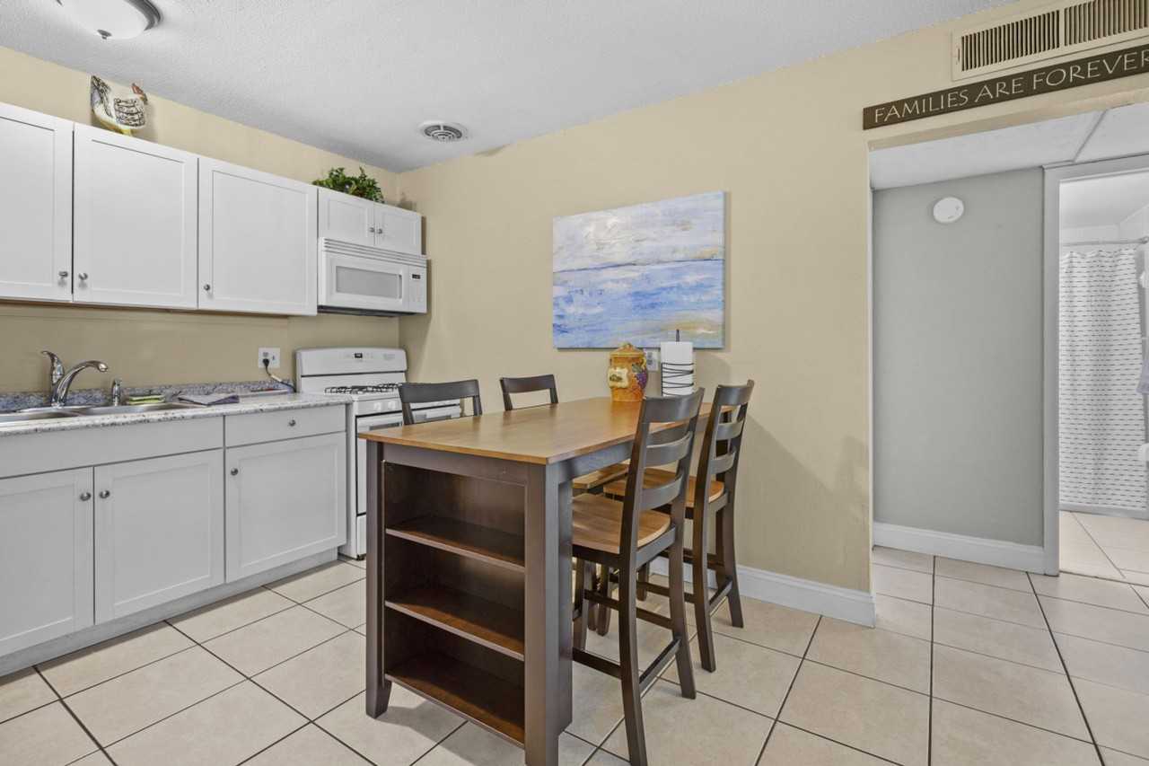 Sw 16th Ct #1359132P - Photo 5 of 15