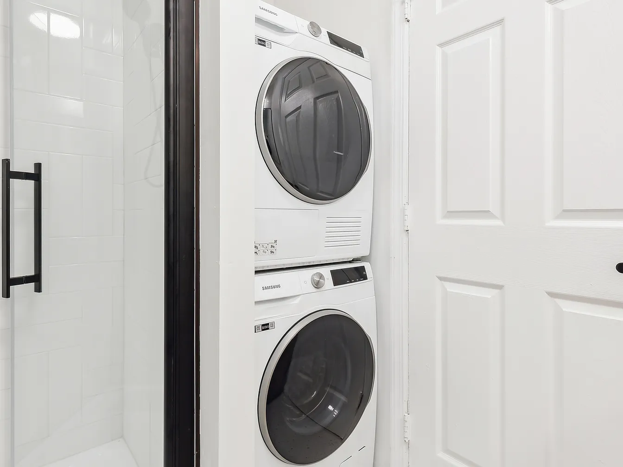 388 Communipaw Avenue ##2A - Photo 3 of 18