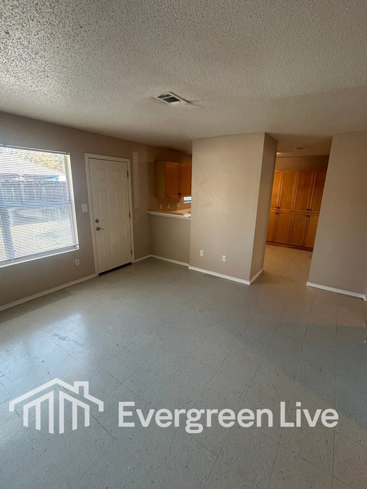 64 Boreal Ct - Photo 7 of 32