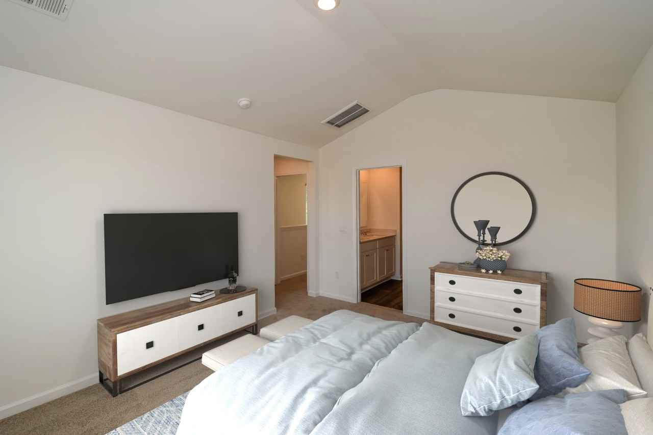 80 Striker Rd - Photo 5 of 50