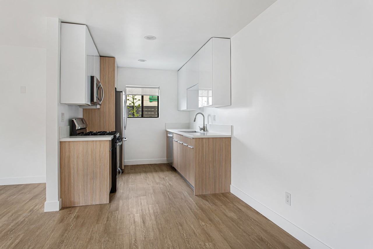 1949 Park Grove Avenue #5 - Photo 3 of 27