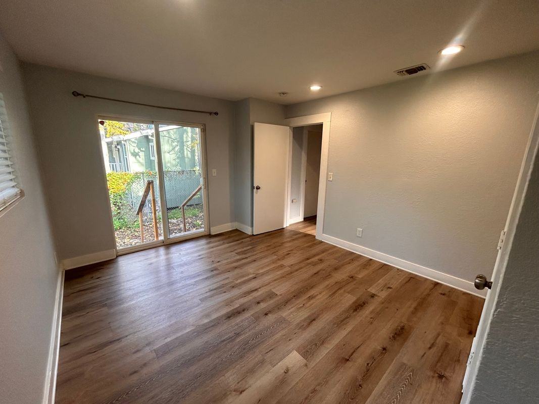 3124 San Jose Way - Photo 5 of 13