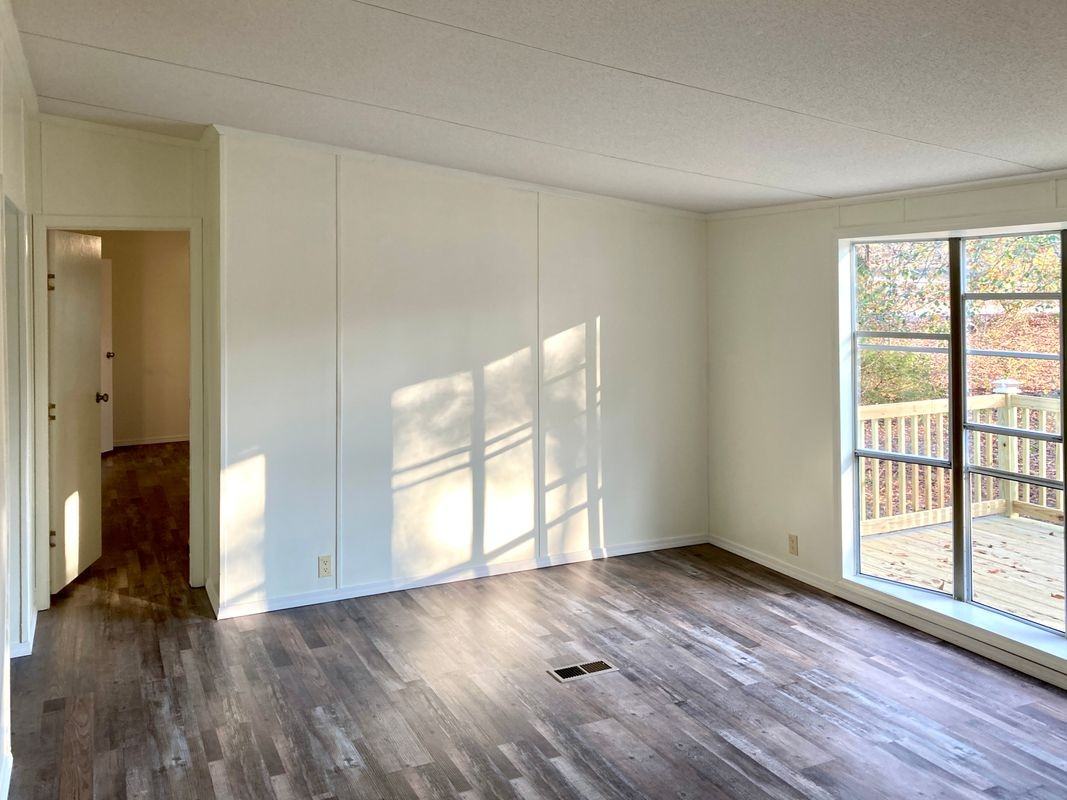 152 Valentine Rd Ne - Photo 2 of 17
