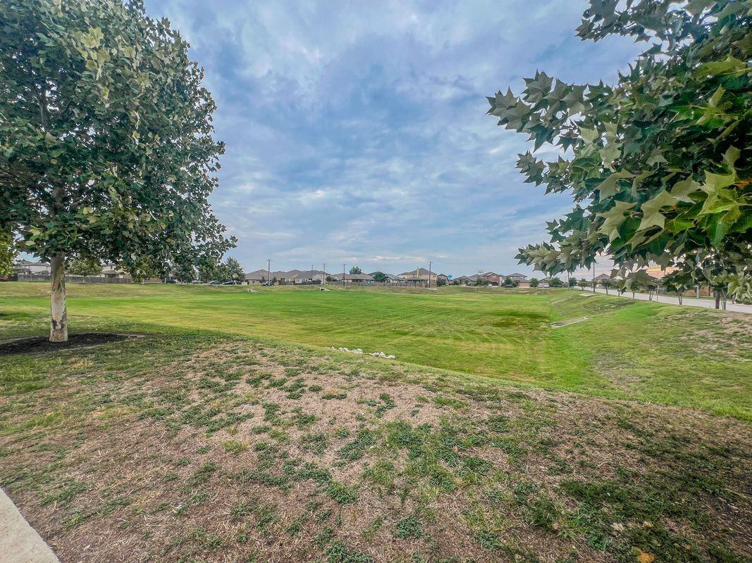 324 Druse Lane - Photo 3 of 29