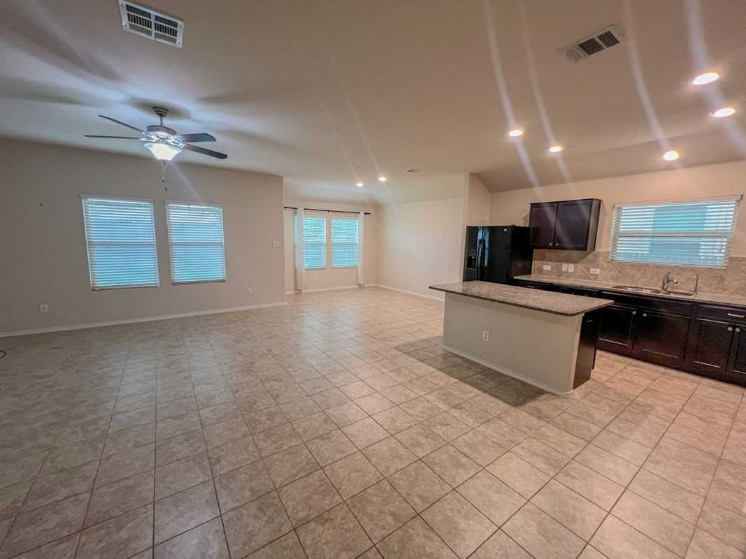 324 Druse Lane - Photo 5 of 29