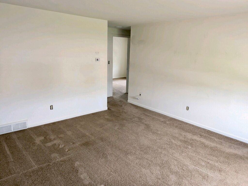 646 West Main Street ##10 - Photo 3 of 11