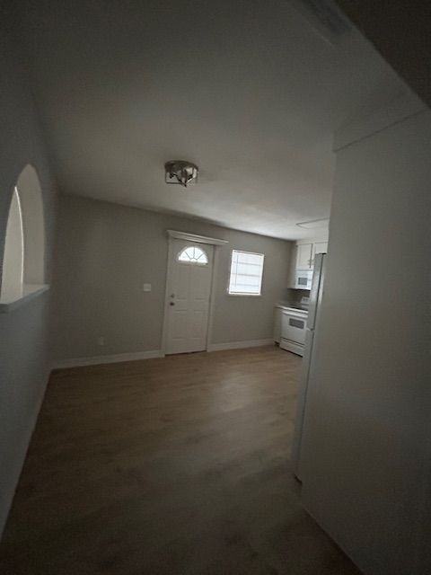 210 South 1st Avenue - Photo 5 of 13