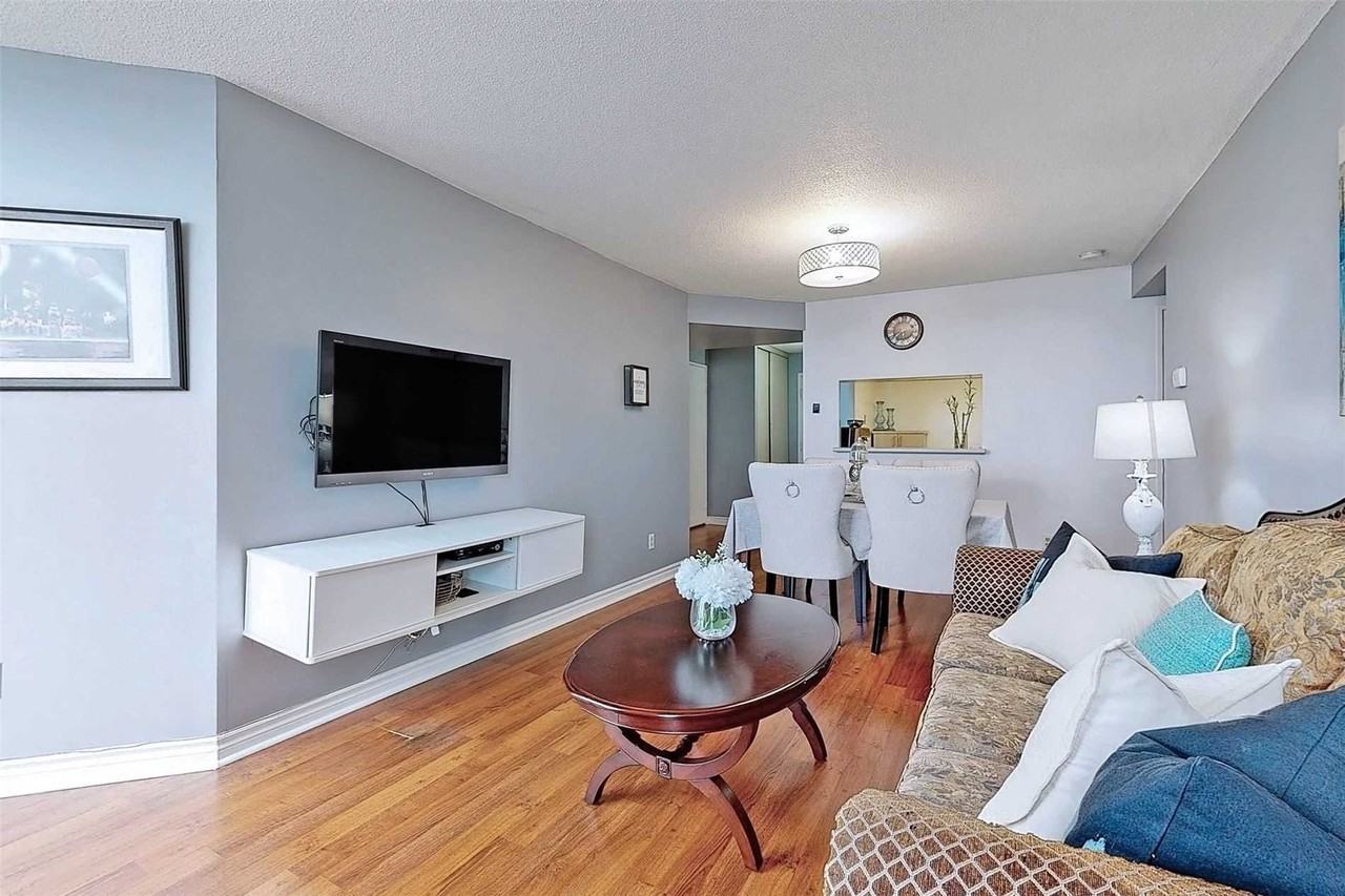 2466 Eglinton Avenue East - Photo 3 of 21