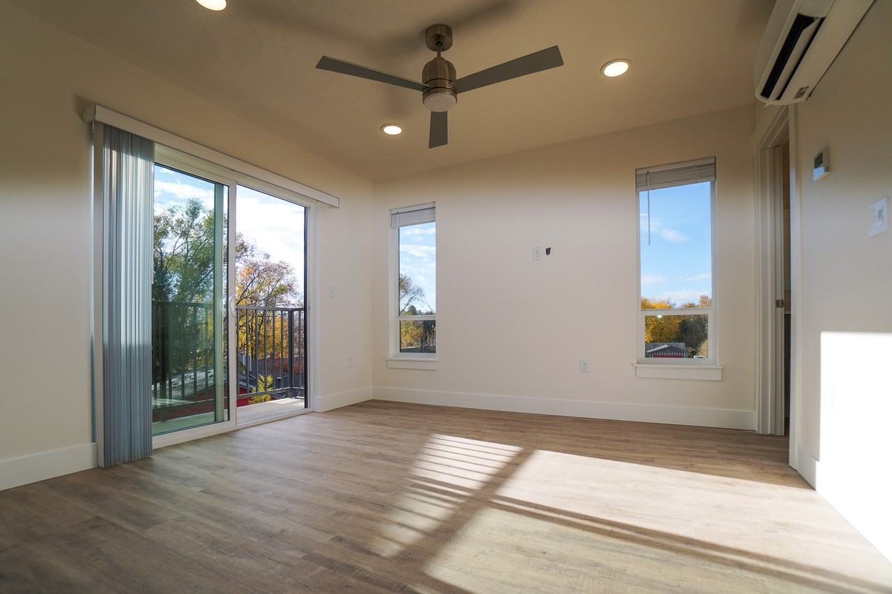 4632 North Iota Lane - Photo 7 of 21