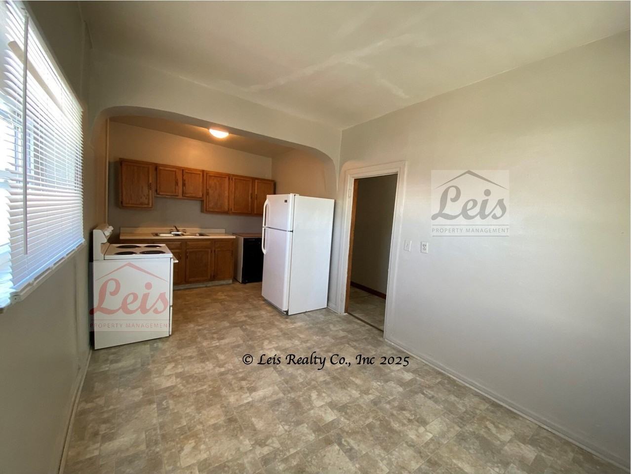 122 1/2 Montgomery Greenville - Photo 3 of 12