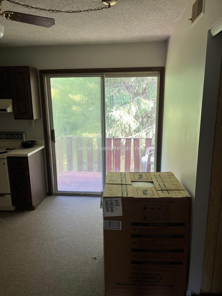 24 Razer Drive - Photo 3 of 7