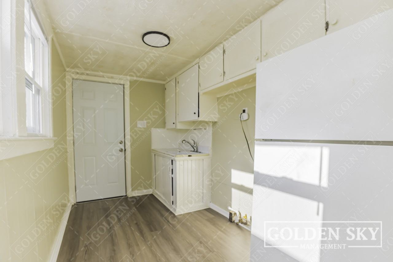 2011 East 18th Street - Unit 03 - Photo 4 of 8