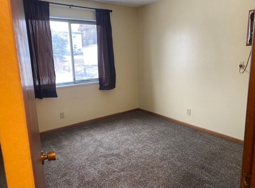 1810 A Ave - Photo 6 of 18