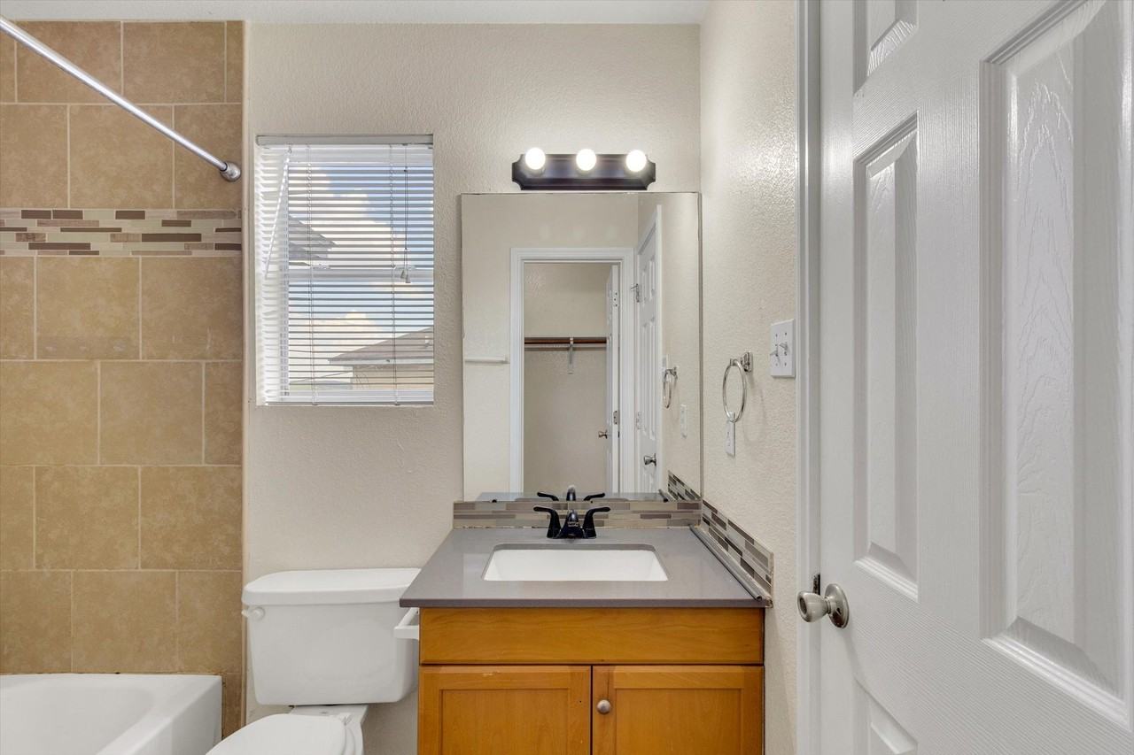 885 Sagewood Trail - Photo 6 of 21