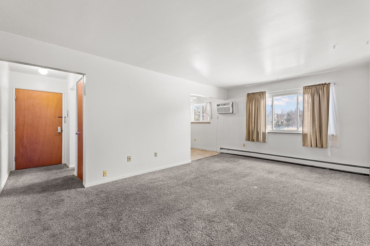 125 East Saginaw Highway - Photo 6 of 16