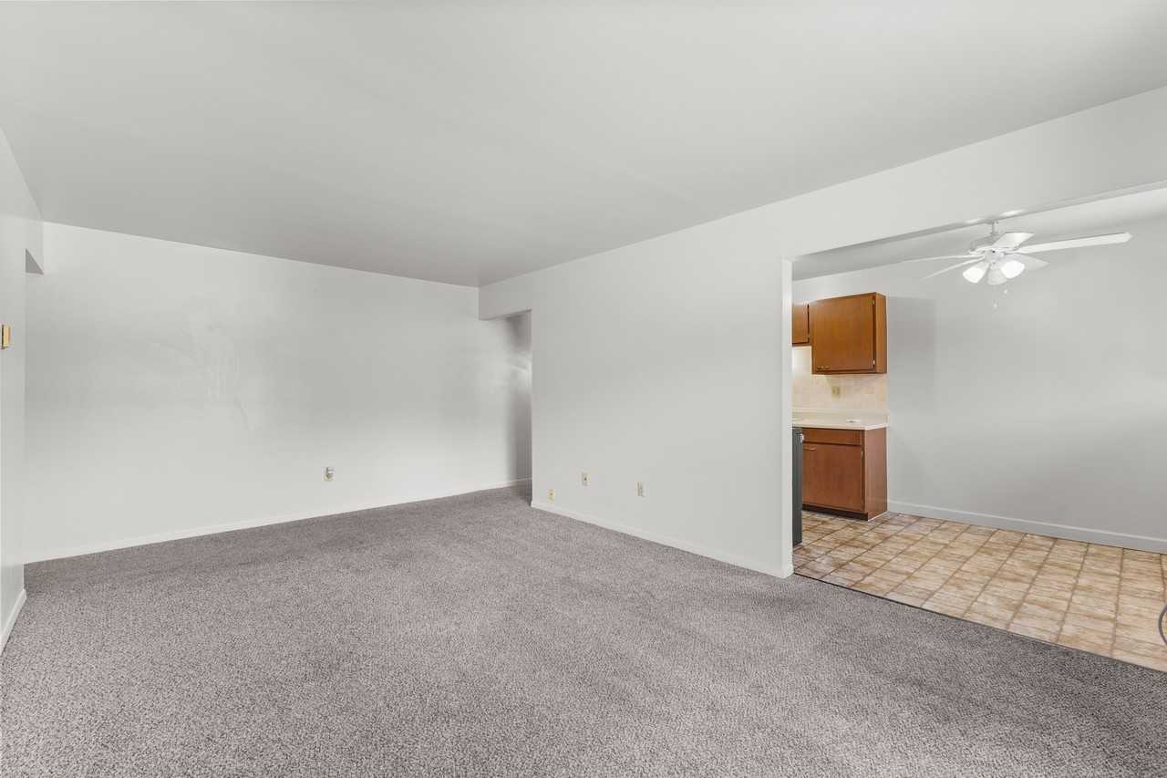 125 East Saginaw Highway - Photo 7 of 16