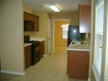 19318 Christine Crossing Dr - Photo 3 of 14