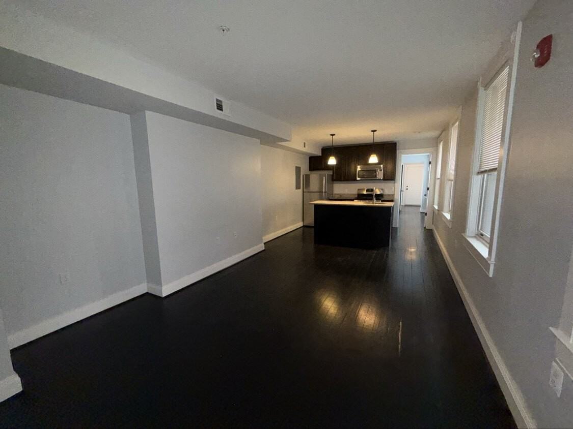 Tyson - Photo 2 of 7