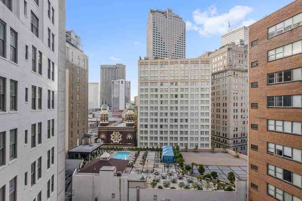 925 Common - Photo 6 of 50