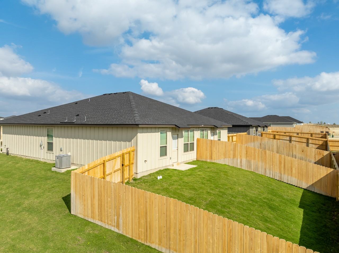 3800 Pecan Hickory - Photo 4 of 29