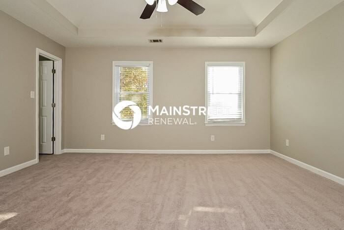 310 Lakefront Dr - Photo 7 of 17