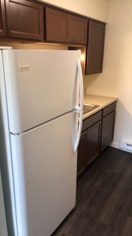 1299 Sanlor Avenue #4 - Photo 6 of 16