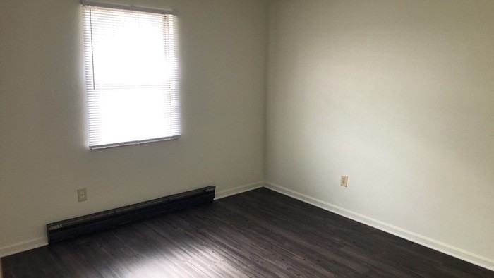 1299 Sanlor Avenue #4 - Photo 7 of 16