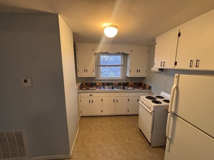 124 39th Ave N #B - Photo 5 of 10