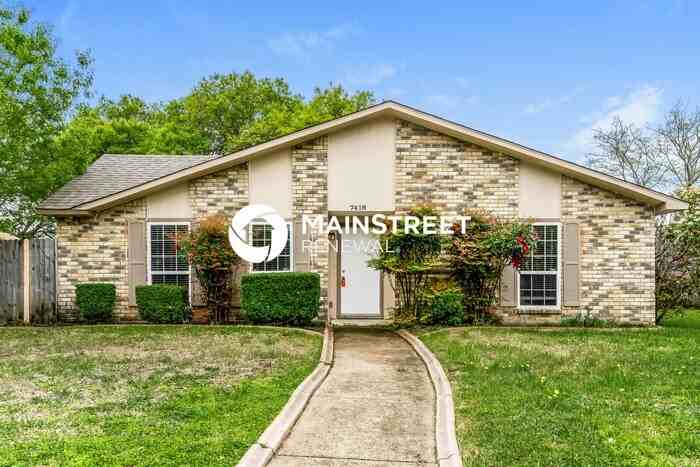 7418 Emory Oak Lane