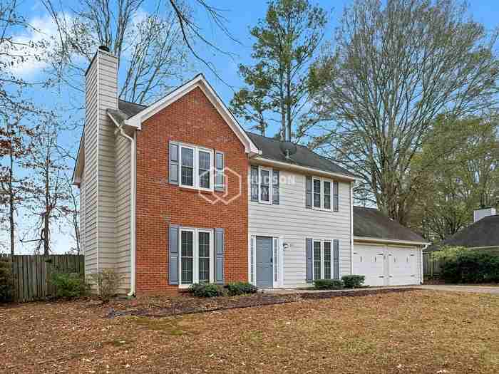 611 Sutton Way Sw - Photo 4 of 30