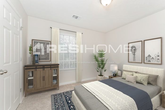 112 W Independence Cir - Photo 7 of 17