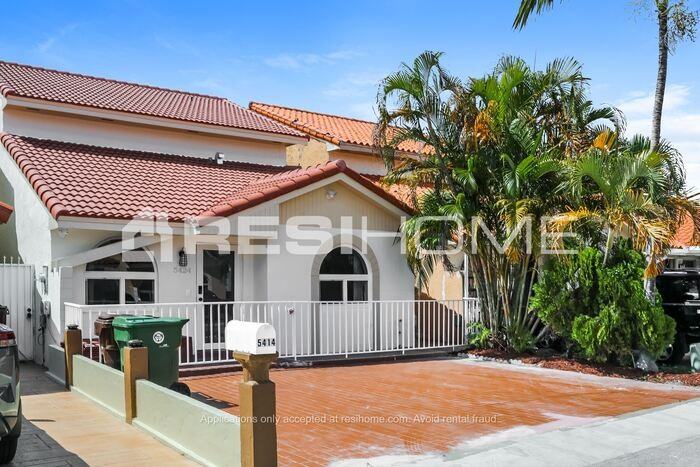 5424 West 27th Lane - Photo 2 of 19