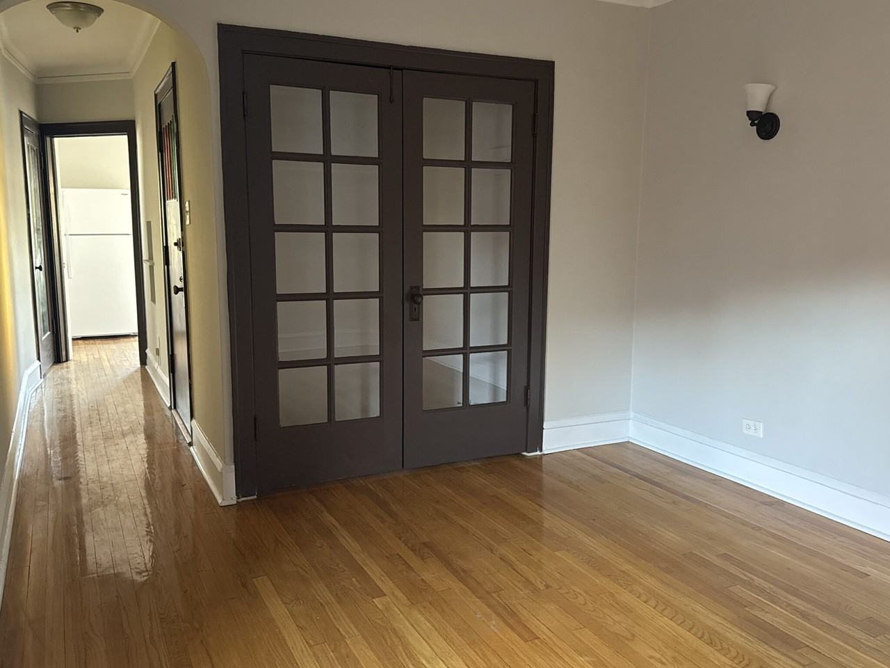 W Montrose Ave #3A - Photo 7 of 16