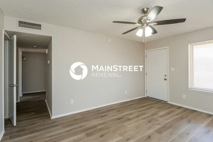 2249 E Gable Ave - Photo 4 of 16